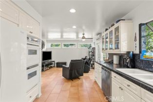 Single Family Residence, 17034 Escalon dr, Encino, CA 91436 - 12