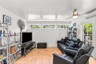 Single Family Residence, 17034 Escalon dr, Encino, CA 91436 - 14