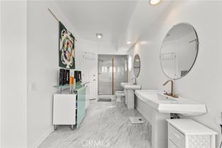 Single Family Residence, 17034 Escalon dr, Encino, CA 91436 - 23