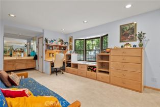 Single Family Residence, 17034 Escalon dr, Encino, CA 91436 - 27