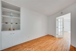 Condominium, 5400 Newcastle ave, Encino, CA 91316 - 12