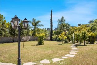 Single Family Residence, 11925 Wood Ranch rd, Granada Hills, CA 91344 - 40