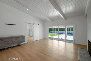 Single Family Residence, 24216 Calvert st, Woodland Hills, CA 91367 - 12