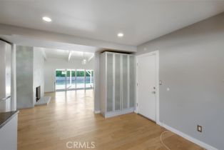 Single Family Residence, 24216 Calvert st, Woodland Hills, CA 91367 - 25