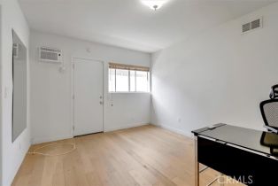 Single Family Residence, 24216 Calvert st, Woodland Hills, CA 91367 - 28