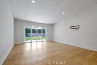 Single Family Residence, 24216 Calvert st, Woodland Hills, CA 91367 - 32