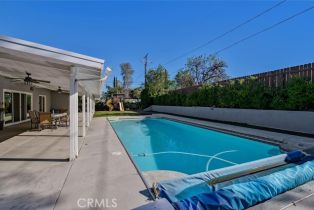 Single Family Residence, 24216 Calvert st, Woodland Hills, CA 91367 - 4