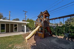 Single Family Residence, 24216 Calvert st, Woodland Hills, CA 91367 - 63