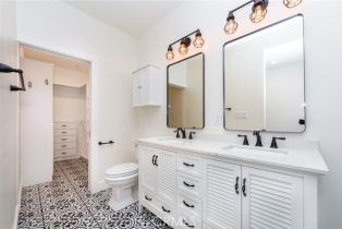 Single Family Residence, 4752 Del Moreno dr, Woodland Hills, CA 91364 - 13