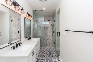 Single Family Residence, 4752 Del Moreno dr, Woodland Hills, CA 91364 - 14