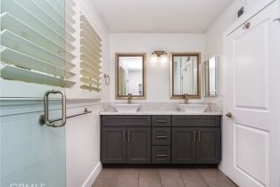 Single Family Residence, 4752 Del Moreno dr, Woodland Hills, CA 91364 - 16