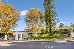 Single Family Residence, 4752 Del Moreno dr, Woodland Hills, CA 91364 - 2