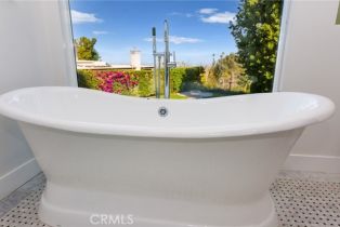 Single Family Residence, 4752 Del Moreno dr, Woodland Hills, CA 91364 - 24