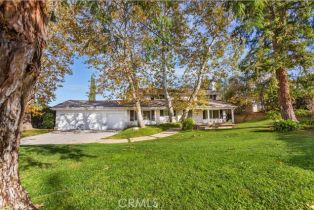Residential Lease, 4752 Del Moreno DR, Woodland Hills, CA  Woodland Hills, CA 91364