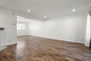 Townhouse, 18550 Hatteras st, Tarzana, CA 91356 - 2