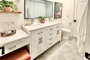 Single Family Residence, 21700 Mulholland dr, Woodland Hills, CA 91364 - 14