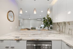 Condominium, 15344 Weddington st, Sherman Oaks, CA 91411 - 4