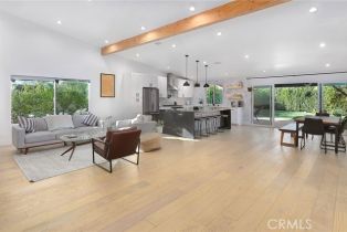 Single Family Residence, 18149 Calvert st, Tarzana, CA 91335 - 4