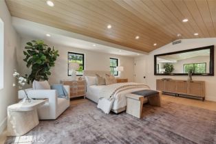 Single Family Residence, 13817 Valley Vista blvd, Sherman Oaks, CA 91423 - 30
