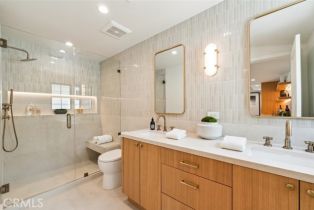 Single Family Residence, 13817 Valley Vista blvd, Sherman Oaks, CA 91423 - 33