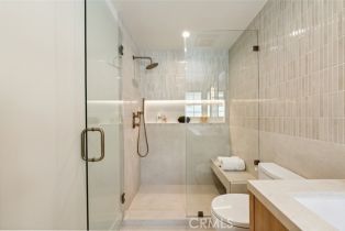 Single Family Residence, 13817 Valley Vista blvd, Sherman Oaks, CA 91423 - 35