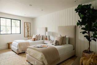 Single Family Residence, 13817 Valley Vista blvd, Sherman Oaks, CA 91423 - 39