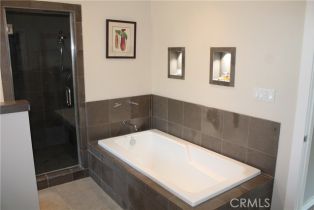 Single Family Residence, 2909 Clark ave, Burbank, CA 91505 - 12