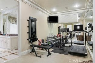 Single Family Residence, 5497 Amber cir, Calabasas, CA 91302 - 19