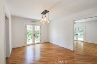 Single Family Residence, 3325 Alana dr, Sherman Oaks, CA 91403 - 8