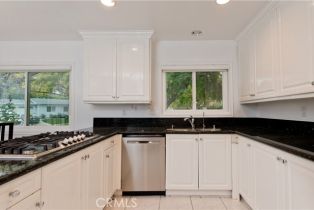 Single Family Residence, 18601 Palomino dr, Tarzana, CA 91356 - 5