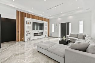 Single Family Residence, 23143 Leonora dr, Woodland Hills, CA 91367 - 9