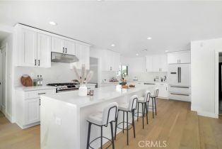 Single Family Residence, 22548 Victory blvd, Woodland Hills, CA 91367 - 10