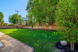 Single Family Residence, 22548 Victory blvd, Woodland Hills, CA 91367 - 32