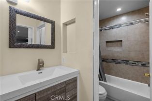 Condominium, 5460 White Oak ave, Encino, CA 91316 - 17