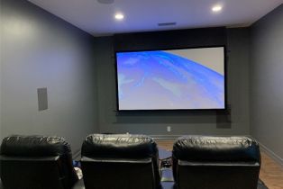 Single Family Residence, 23400 Collins st, Woodland Hills, CA 91367 - 14