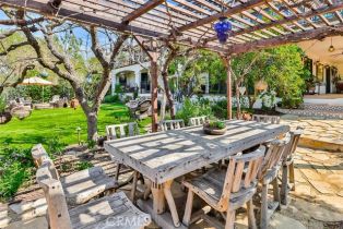 Single Family Residence, 5617 Colodny dr, Agoura Hills, CA 91301 - 33