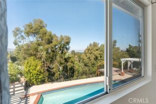 Single Family Residence, 23341 Bessemer st, Woodland Hills, CA 91367 - 14