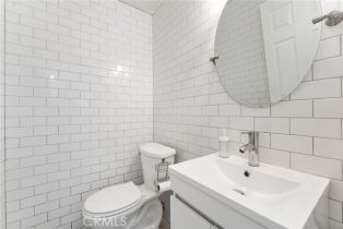 Single Family Residence, 23341 Bessemer st, Woodland Hills, CA 91367 - 19