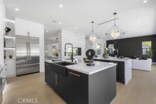 Single Family Residence, 16706 Magnolia blvd, Encino, CA 91436 - 16