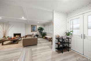 Single Family Residence, 5725 Blanco ave, Woodland Hills, CA 91367 - 10