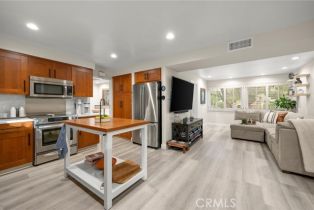 Single Family Residence, 5725 Blanco ave, Woodland Hills, CA 91367 - 17