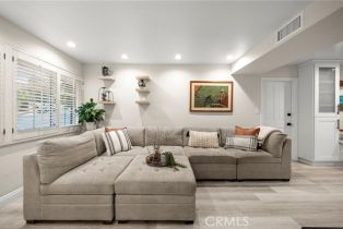 Single Family Residence, 5725 Blanco ave, Woodland Hills, CA 91367 - 18