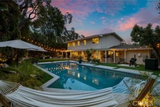 Single Family Residence, 5725 Blanco ave, Woodland Hills, CA 91367 - 23