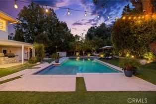 Single Family Residence, 5725 Blanco ave, Woodland Hills, CA 91367 - 29