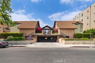 Condominium, 5461 Newcastle AVE, Encino, CA  Encino, CA 91316