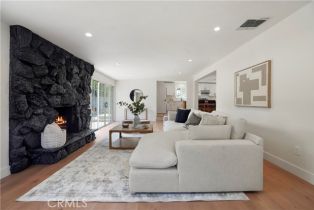 Single Family Residence, 18324 Sylvan st, Tarzana, CA 91335 - 10