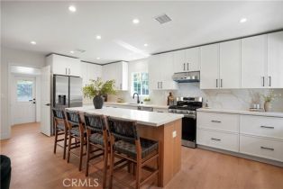 Single Family Residence, 18324 Sylvan st, Tarzana, CA 91335 - 15