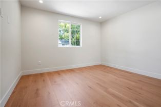 Single Family Residence, 18324 Sylvan st, Tarzana, CA 91335 - 18