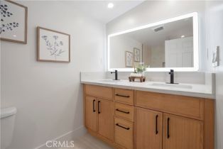 Single Family Residence, 18324 Sylvan st, Tarzana, CA 91335 - 26