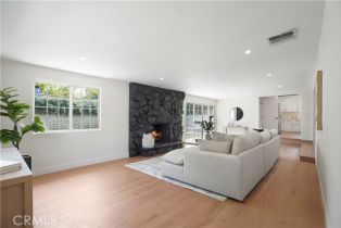 Single Family Residence, 18324 Sylvan st, Tarzana, CA 91335 - 34